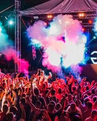 Moto Papi - Latin Pop and Reggaeton Dance Party