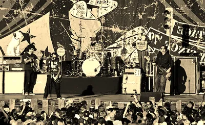 Social Distortion